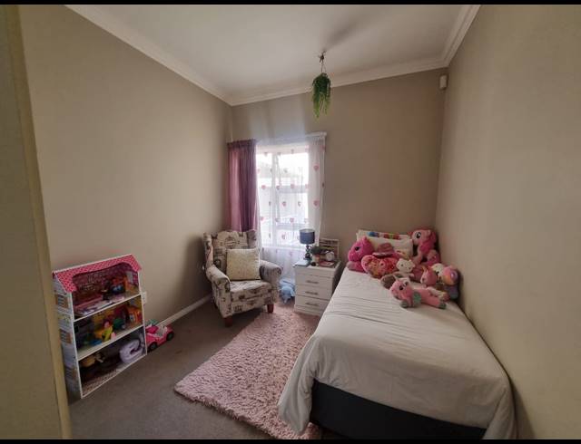 3 BEDROOM APARTMENT FOR SALE IN GREENSTONE HILL